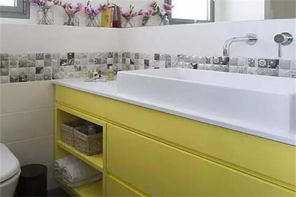 70㎡現(xiàn)代兩居，簡約與功能兼得.jpg