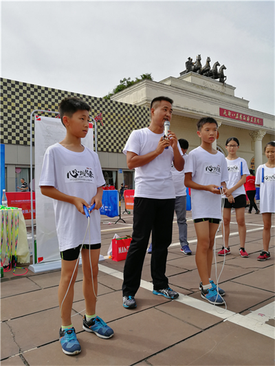 成都市跳繩協(xié)會：迎戰(zhàn)“殺刀”高手，苦練繩功