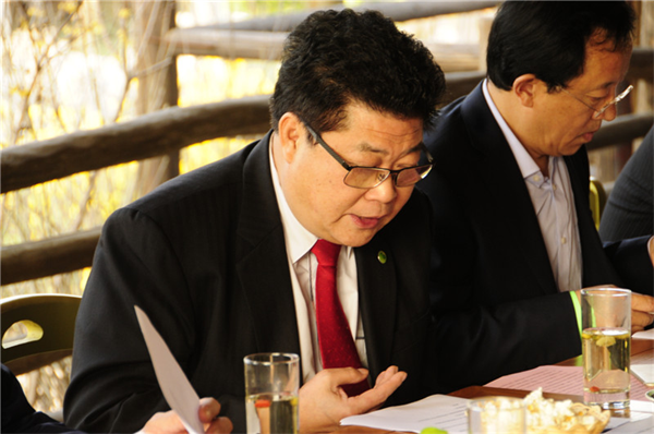 凝心聚力，中國(guó)實(shí)木地板聯(lián)盟召開(kāi)年度工作會(huì)議