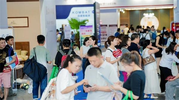 逛展人實錄：我在成都家具展撿到了“理想家劇本”